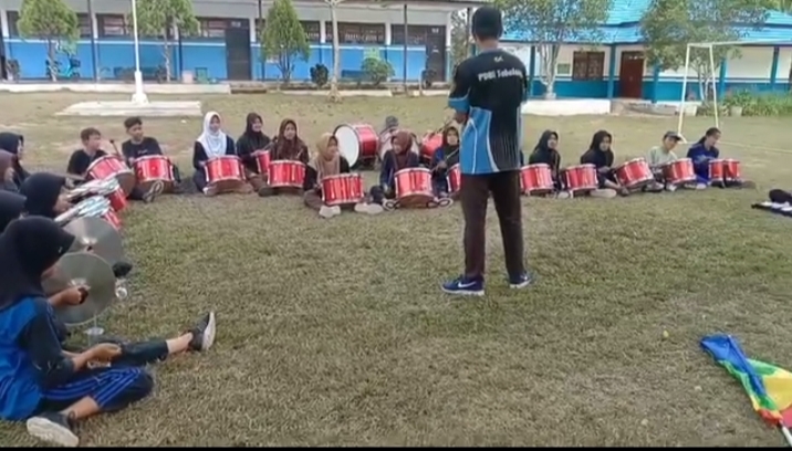 Latihan Rutin Ekstrakurikuler Drumband Negeri 1 Upau