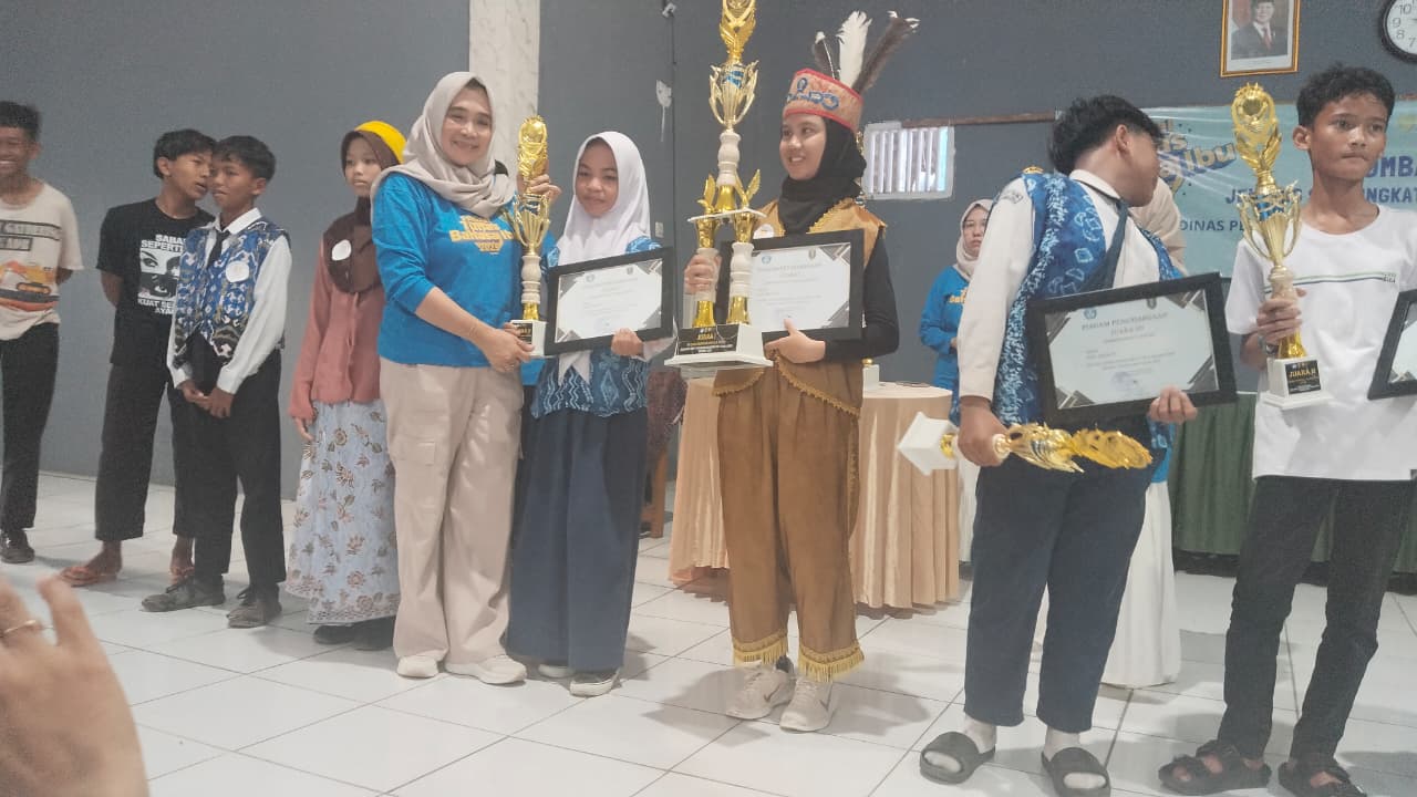 Prestasi Membanggakan Siswi SMPN 3 Muara Uya: Juara 2 Lomba Bekisah Bahasa Banjar Tingkat Kabupaten Tabalong