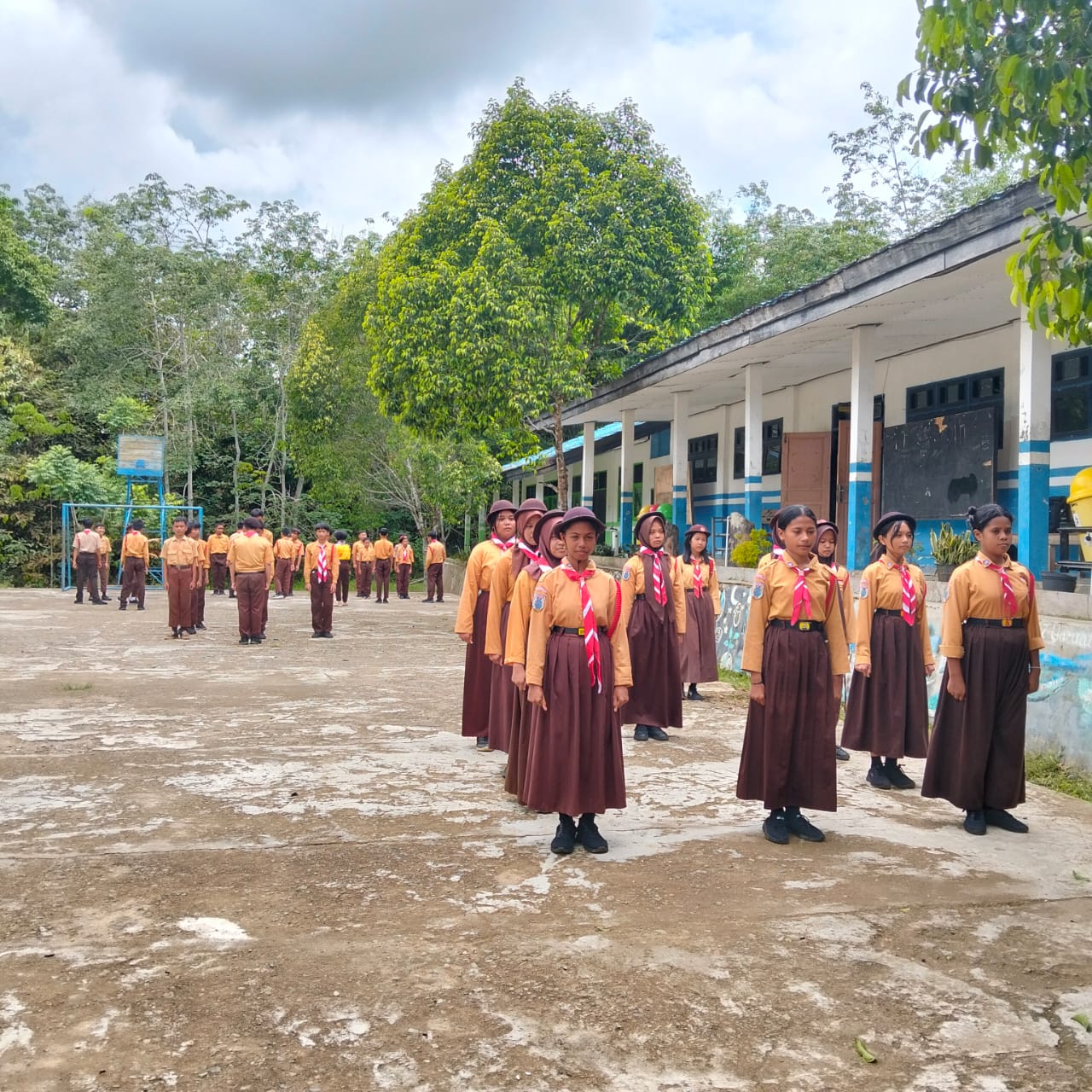 Kegiatan Ekskul Pramuka setiap hari sabtu