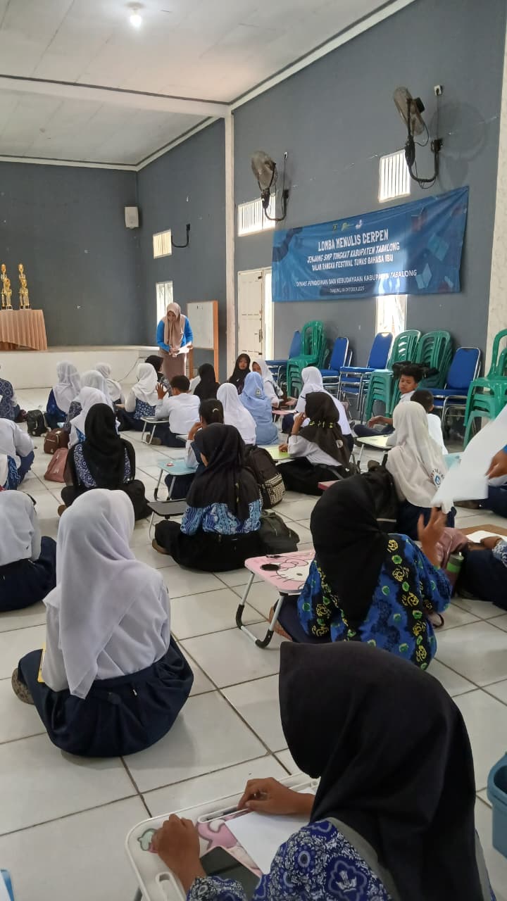 SMPN 9 Muara Uya Kirim Siswa Ikuti Lomba Menulis Cerpen Festival Tunas Bahasa Ibu Tingkat Kabupaten Tabalong