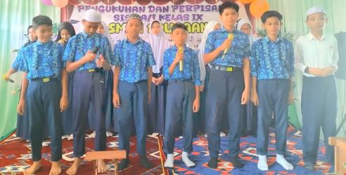 Sholat Dhuha Anak SMPN 1 Pugaan