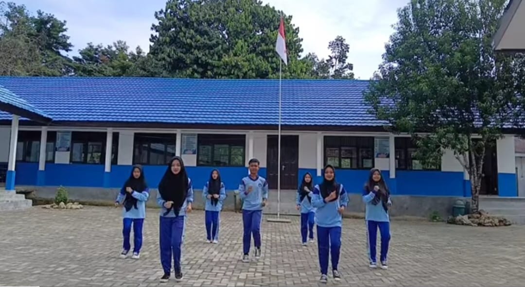SMPN 9 Muara Uya Ikuti Lomba Senam Anak Indonesia Hebat dalam Rangka Hardiknas 2025