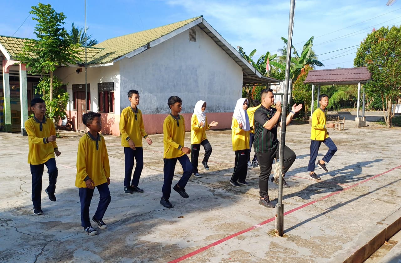 Senam Anak Indonesia Hebat